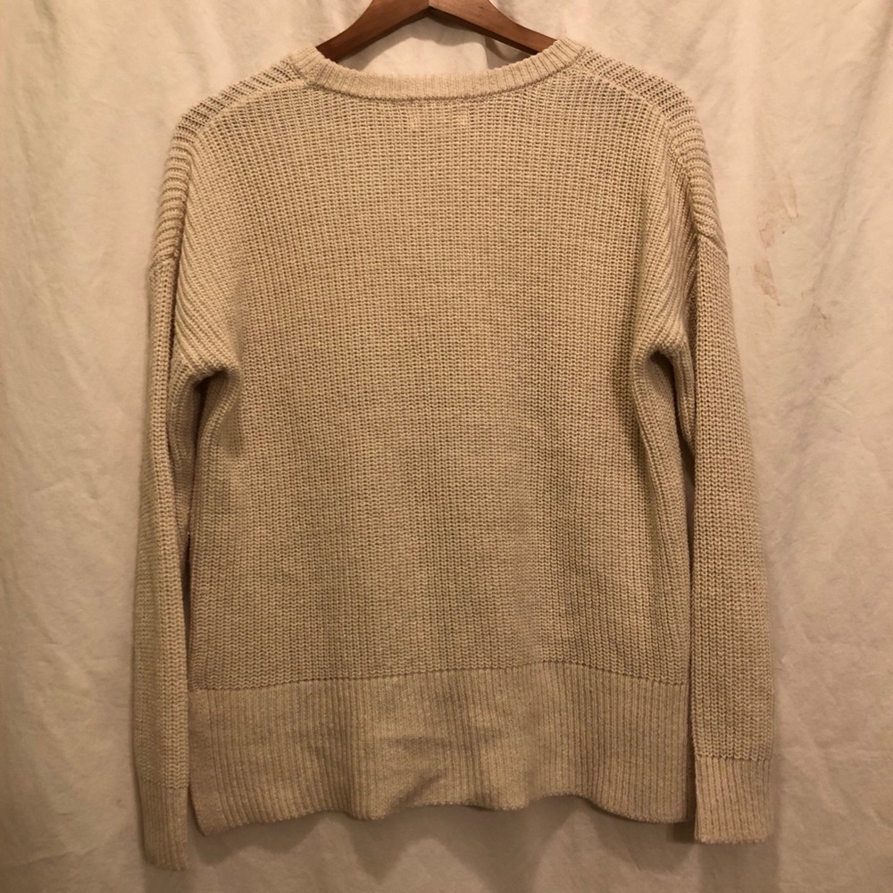 Sweater - Picture 4 of 4